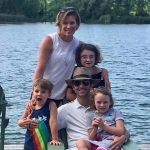 Meet your Posher, Carrie